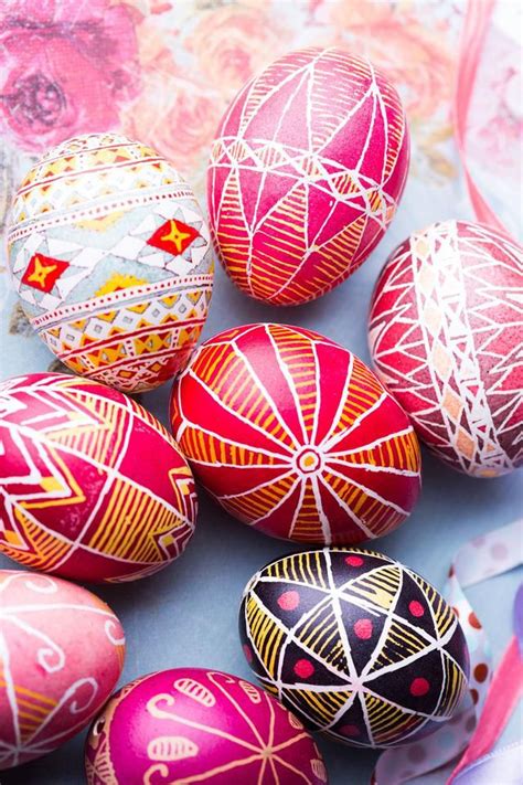 The History Of Easter Eggs And Why Theyre Decorated