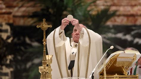En Vivo El Papa Francisco Celebra La Tradicional Misa De Nochebuena En