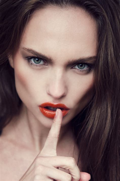 Classify Beautiful Russian Model Vika Mostovnikova