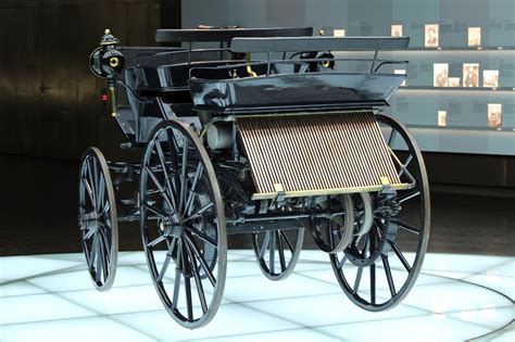 Daimler Motorcoach 1886 Gottlieb Daimler Combustion Engine Maybach C