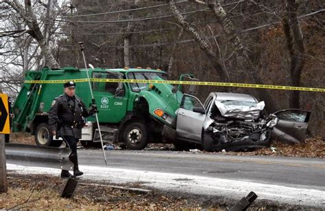 Nypd Officer Killed In Crash In The Bronx Wsj