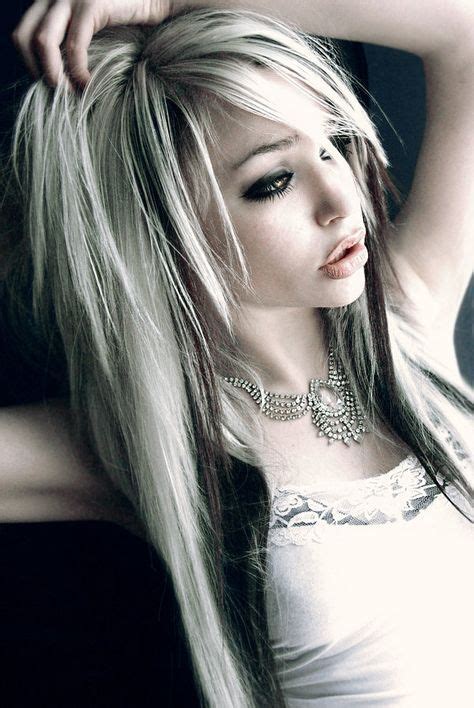 Simply tussle your hair a bit, making it appear messy with uneven layers. like the hair but would need the shorter layers a bit ...