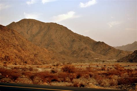 A Glimpse In Makkah And Taif Road ~ Trip Aventure
