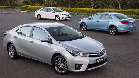 The s trim comes with either a cvt or a 6 speed manual transmission. Toyota Corolla 2014 review | CarsGuide