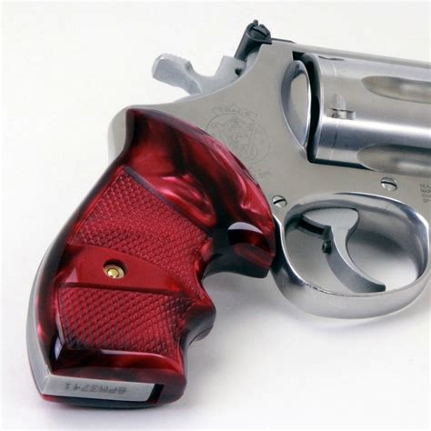 Sandw N Frame Round Butt Secret Service Kirinite Red Pearl Grips