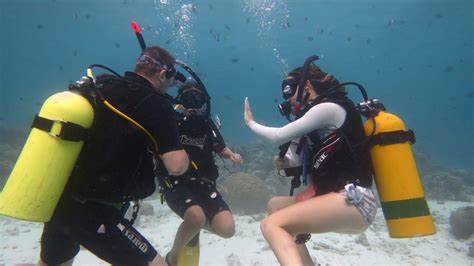 Romantic Underwater Proposal For Scuba Divers At Komandoo Maldives
