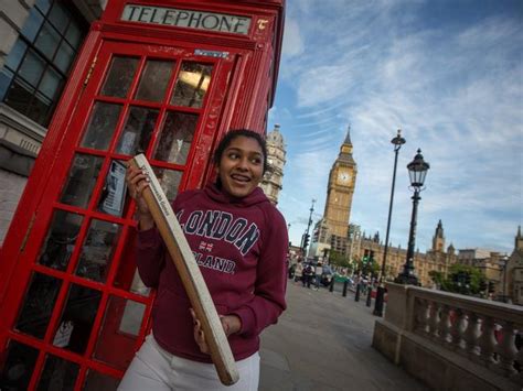 Hm the queen's baton relay events in market. Queens Baton relay: Gold Coast Commonwealth Games 2018 ...