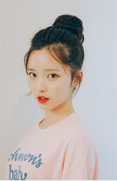41 korean bun hairstyle girl