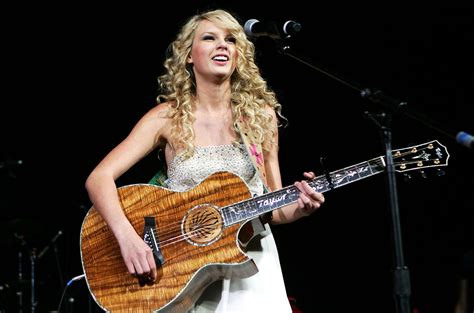 This Week In Billboard Chart History In 2007 Taylor Swift Scored Her