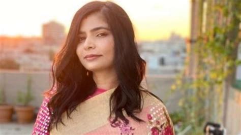 singer chinmayi sripada s instagram account suspended after she blocked vulgar dms of men india tv