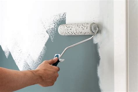 How To Paint Your Walls Like A Pro