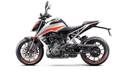 Ktm has introduced the 2021 ktm 390 duke featuring a euro 5 compliant engine and updated colors. 2021 KTM 390 DUKE WHITE - Gear4 Motorcycles