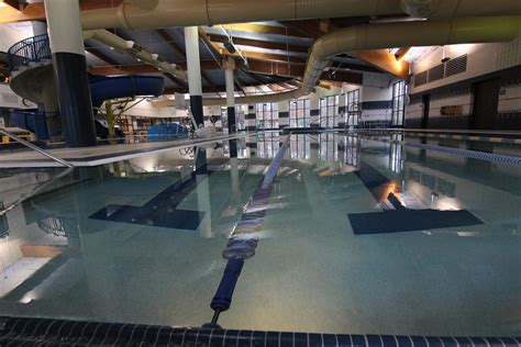 Community Pool With Lap Lanes Worthington Community Center Flickr