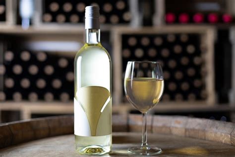 8 Most Common White Wine Types And Their Characteristics