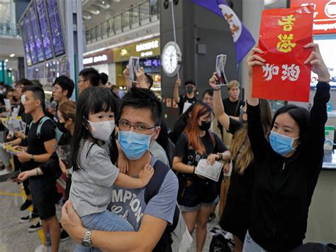 US, China exchange war of words over Hong Kong stir ...