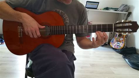 Petit Papa Noël (tuto enfants) - YouTube