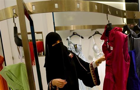 Sharia Compliant Sex Shop To Open In Mecca Selling Halal Sex Products For Muslims The
