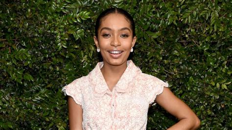 Grown Ish Star Yara Shahidi Explains The Differences Between Her And Character Zoey Good