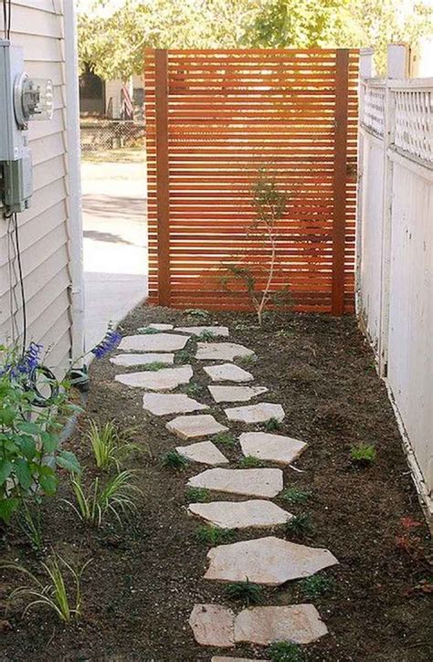 90 Beautiful Side Yard Garden Decor Ideas 48 Privacy Fence Designs
