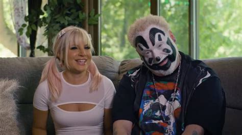 Icp S Violent J Girlfriend Sarah Russi Appear On Love Don T Judge Watch