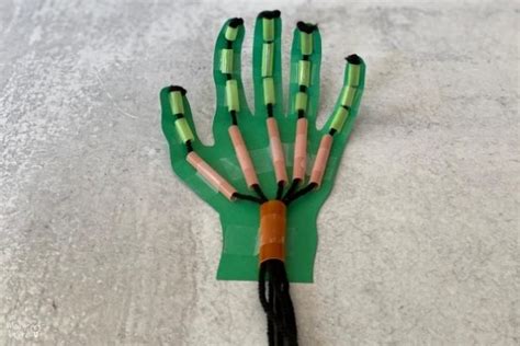 Diy Model Robot Hand Stem Activity Mombrite