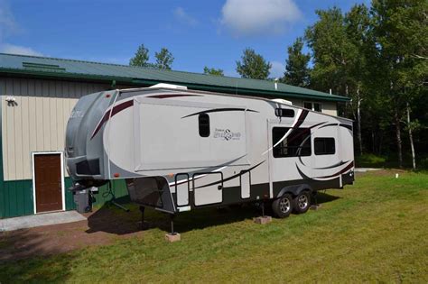 Of 723 2013 fifth wheel rv's. 2011 Used Forest River WILDCAT STERLING EDITION BY WILDCAT ...
