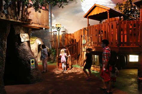 Barneys Backyard At Universal Orlando Helps Kids Learn