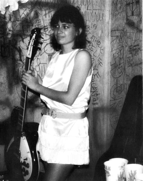 Female Rock Musicians Photo Susanna Hoffs Of The Bangles Susanna