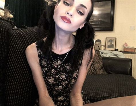 Pin By Ailee On Thin Felice Fawn Dark Fashion Halloween Face Makeup