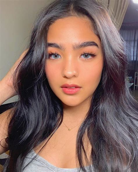 Andrea Brillantes On Instagram “🍔 🍕 🍟 🍦🥤🍫🍩🍪” Andrea Brillantes Filipina Beauty Hair Inspiration