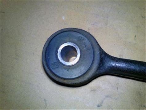 Used Front Right Lower Control Arm Daihatsu Naked Ua L S