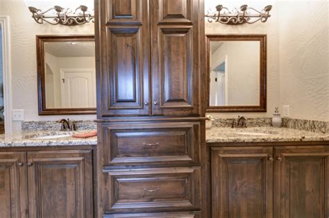 Today's sunshine on a rainy day is brought to you by this stunning kitchen update. BATH & OTHER ROOMS - Twin Oaks Custom Cabinets