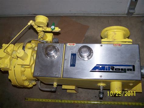 Milton Roy Milroyal Low Flow Diaphragm Pump Mbh24sx0001 77 Gph 50 Psi