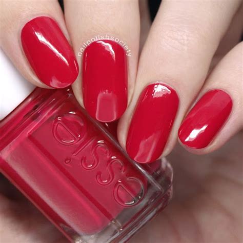 14 Perfect Pink And Red Polishes For Valentines Day Nail Polish
