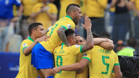 {{ mactrl.hometeamperformancepoll.totalvotes + mactrl.awayteamperformancepoll.totalvotes }} votes. Copa America: Brazil thrash Peru to top Group A - Insightscoop