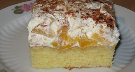 Folgen sie mir auf einfache rezepte. Fanta-Kuchen mit Pfirsich-Schmand Rezept | Webkoch.de