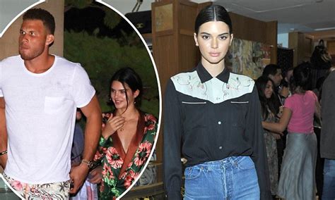 Kendall Jenner Doesnt Want A Serious Relationship Daily Mail Online