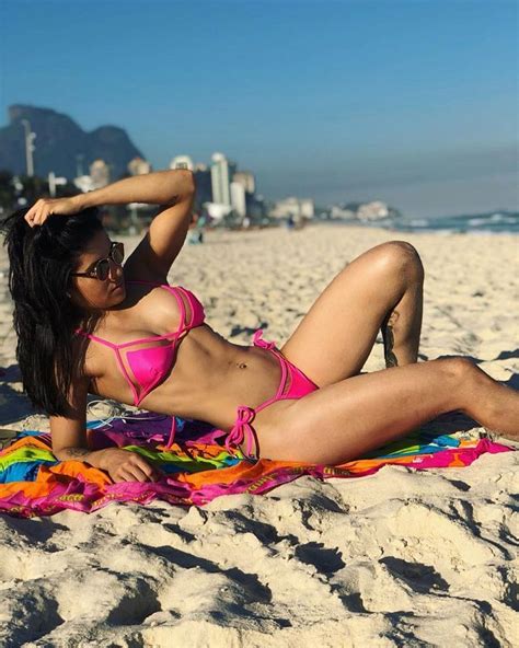 9 Sexy Polyana Viana Bikini Pics