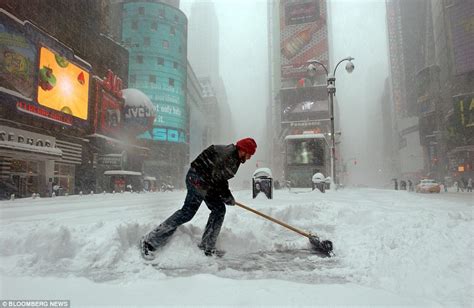 Pictures From The Worst Winter Blizzards In New York City History