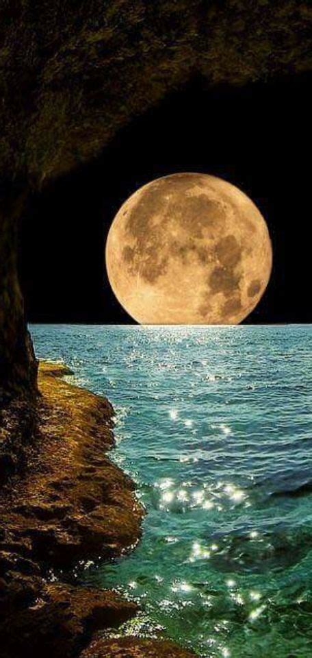 Fabulous Full Moon Photography To Keep You Fascinated - Bored Art