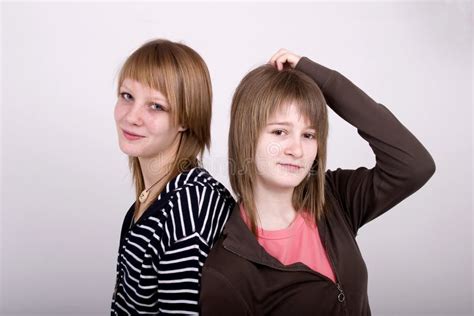 De Meisjes Van De Tiener Stock Afbeelding Image Of Hongarije 2394317