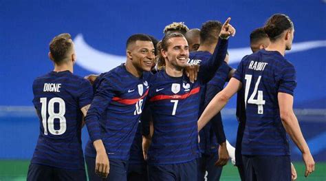 Uefa.com is the official site of uefa, the union of european football associations, and the governing body of uefa works to promote, protect and develop european football across its 55 member. Foot/Euro 2021 - 5 000 spectateurs pour France-Bulgarie ...