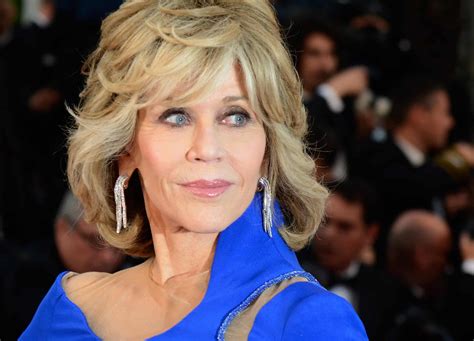 Jane Fonda Is Officially Giving Up Plastic Surgery at 82 ...