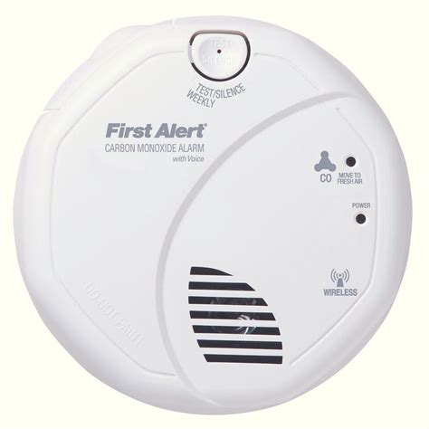 Read about carbon monoxide poisoning, including symptoms, causes, signs to look out for, what to do if you suspect a carbon monoxide leak, plus after carbon monoxide is breathed in, it enters your bloodstream and mixes with haemoglobin (the part of red blood cells that carry oxygen around your. First Alert Wireless Interconnect Carbon Monoxide Detector ...