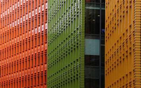 Download Wallpaper 3840x2400 Building Facade Architecture Green