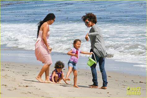 Halle Berry Nahla Beach Beauties Photo Celebrity Babies