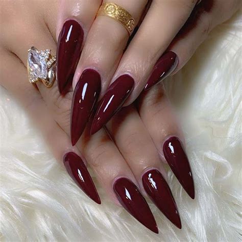 23 Chic Ways To Wear Maroon Nails This Fall Stayglam Stayglam