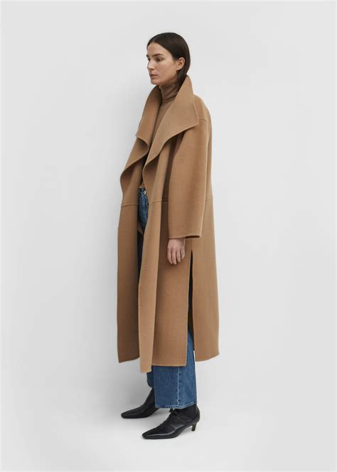 Up your style game by being cosy yet chic with a teddy coat this season. Pin on coats women