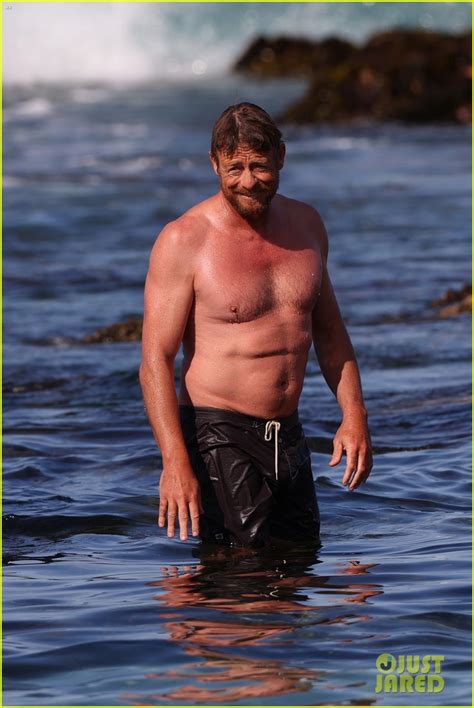 Photo Simon Baker At The Beach With Son Claude Baker 19 Photo 4634054 Just Jared