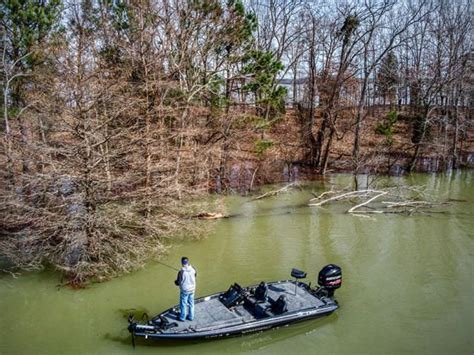 Let's be honest here, first dates either make or break a relationship. Where to Fish Near You: Finding Good Fishing Spots ...
